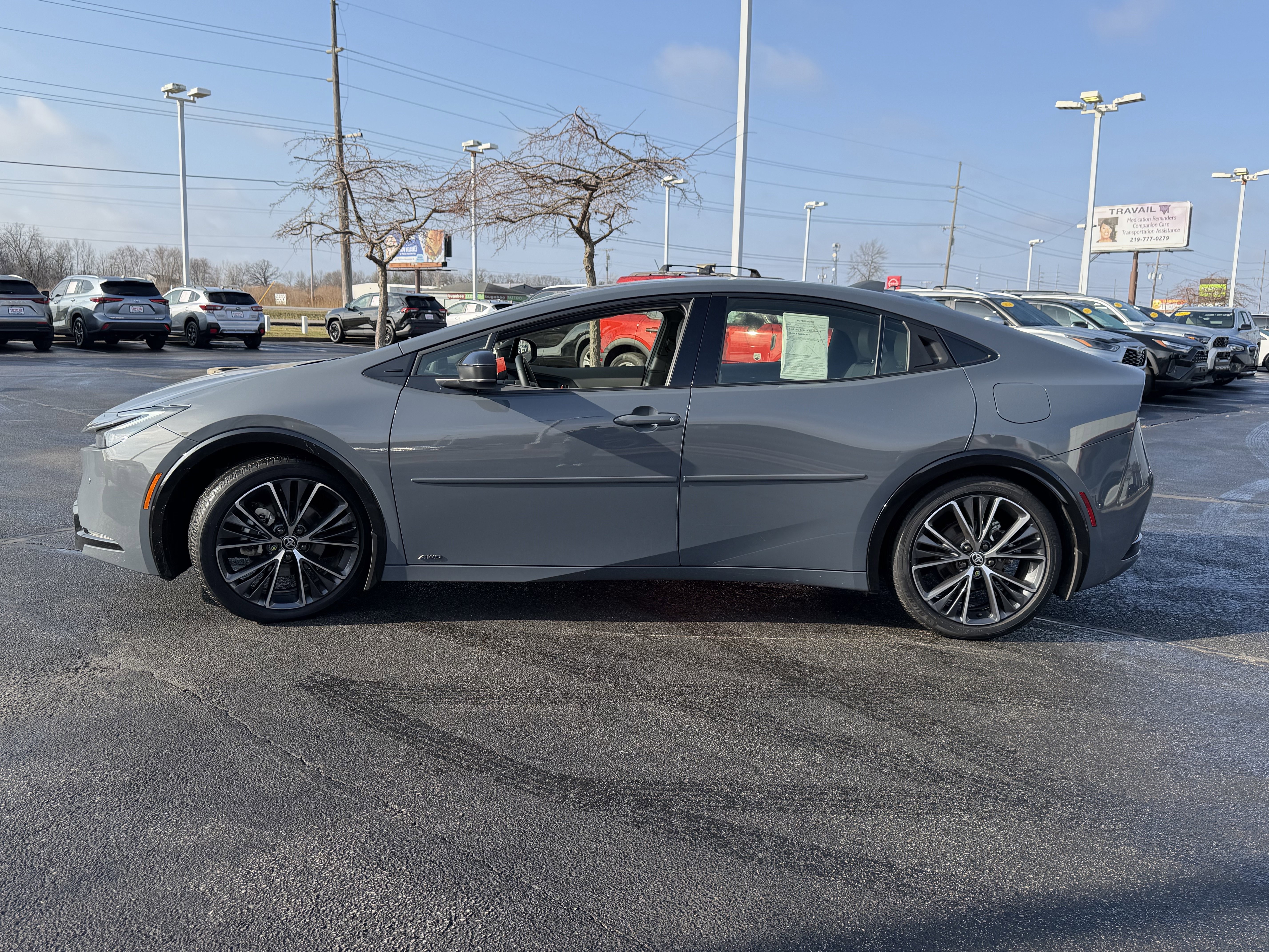 Used 2024 Toyota Prius XLE image 5