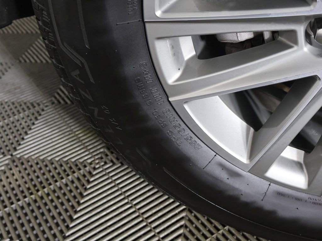 Used 2023 Chevrolet Traverse LT w/ LPO, Floor Liner Package image 24