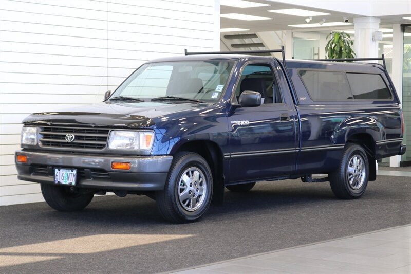 Used 1995 Toyota T100 2WD Regular Cab video 1