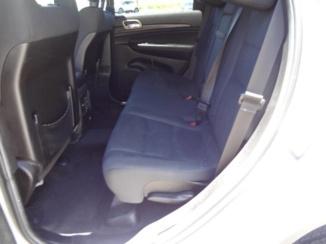 Used 2014 Jeep Grand Cherokee Laredo w/ Quick Order Package 23E AWD/4WD image 10