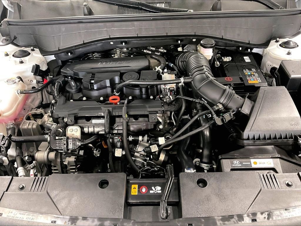 Certified 2026 Hyundai Kona SEL Premium AWD/4WD image 33