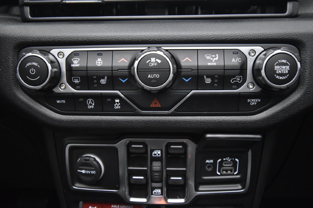 Used 2025 Jeep Wrangler Unlimited Sport AWD/4WD image 34