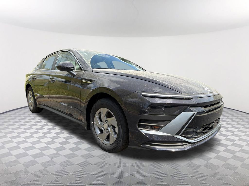 New 2026 Hyundai Sonata SE FWD image 3