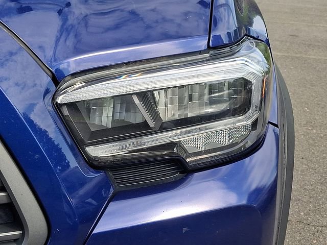 Used 2023 Toyota Tacoma TRD Off-Road w/ Technology Package AWD/4WD image 9