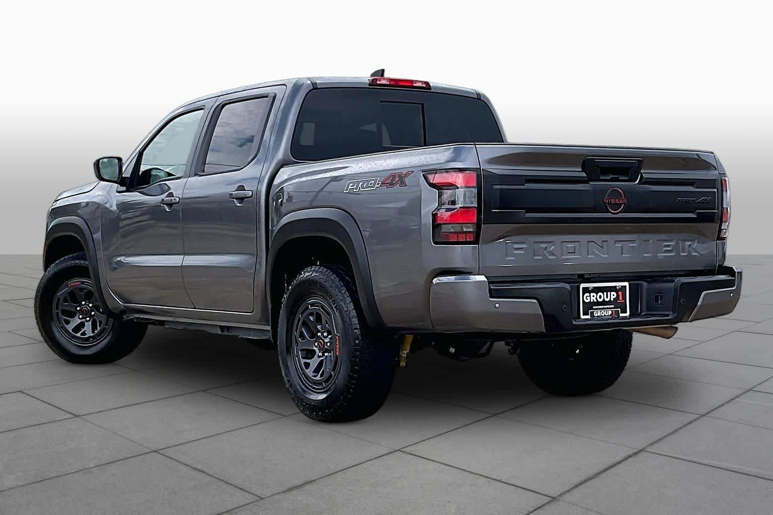 Used 2026 Nissan Frontier PRO-4X AWD/4WD image 12