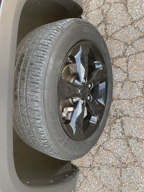 Used 2023 Jeep Grand Cherokee Altitude AWD/4WD image 9