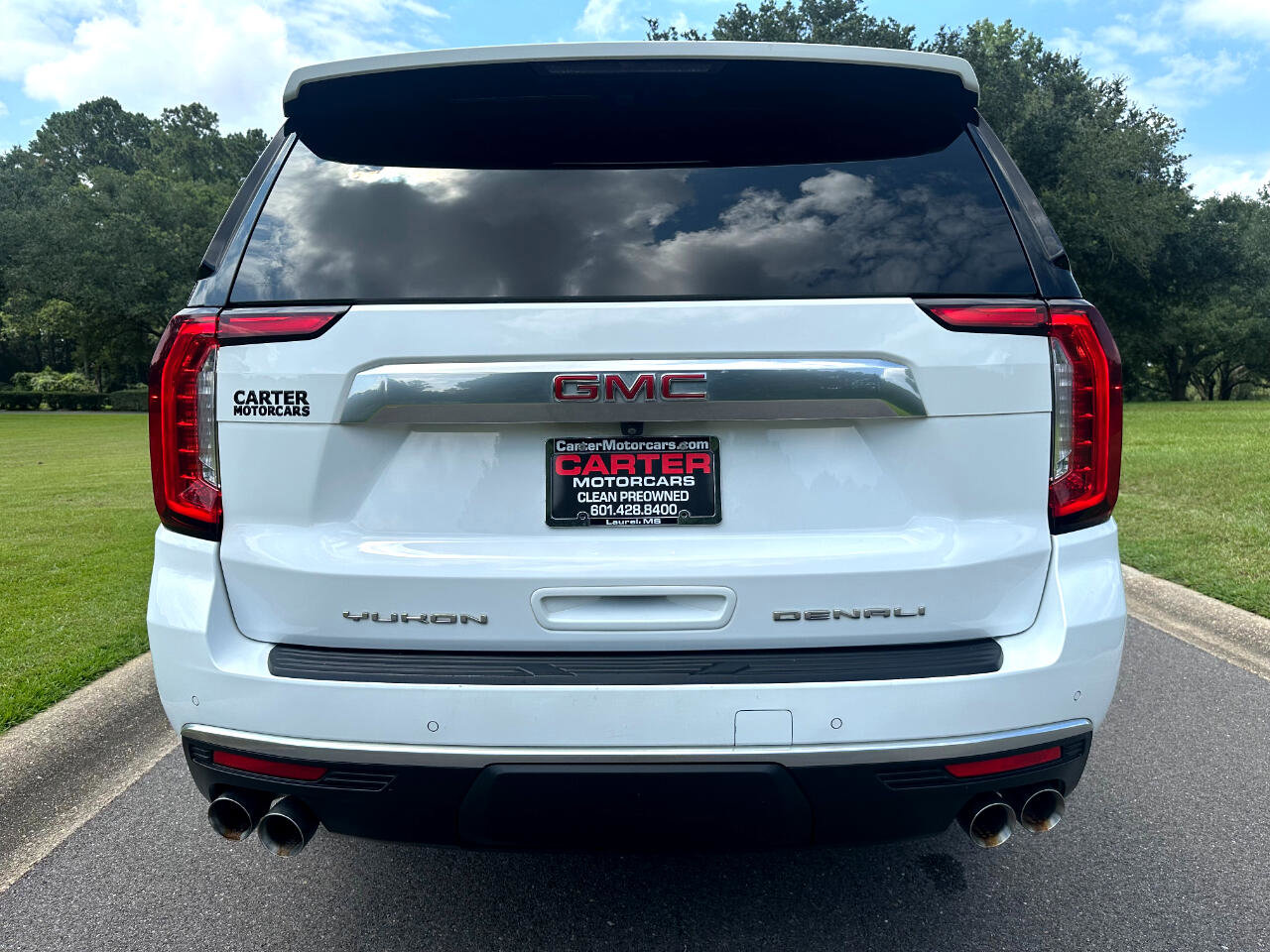 Used 2023 GMC Yukon XL Denali image 6
