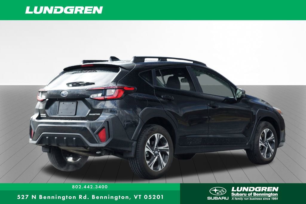 Used 2024 Subaru Crosstrek 2.0i Premium image 3