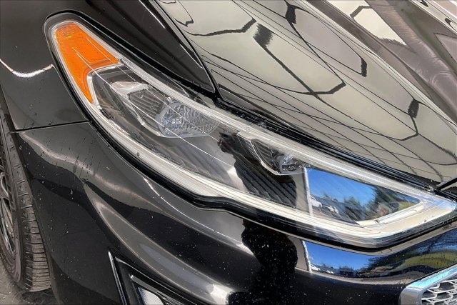 Used 2019 Ford Fusion Energi Titanium image 29