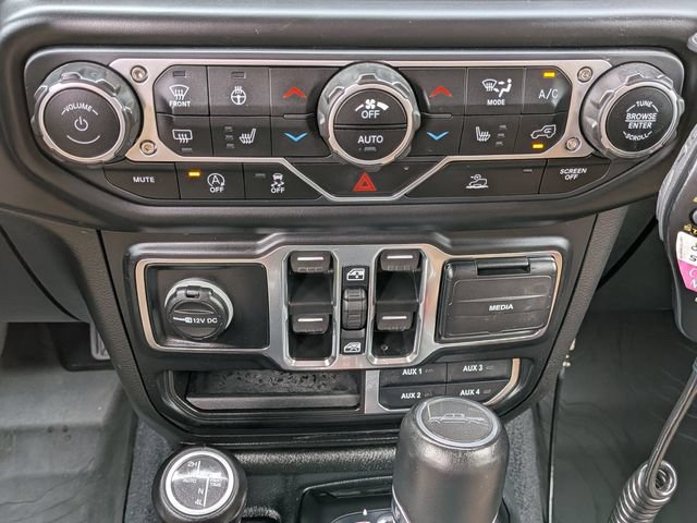 Certified 2022 Jeep Gladiator Overland w/ Popular Equipment Package AWD/4WD image 16