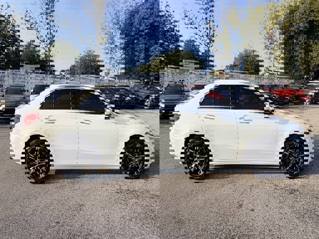 Used 2022 Mercedes-Benz A 220 image 5