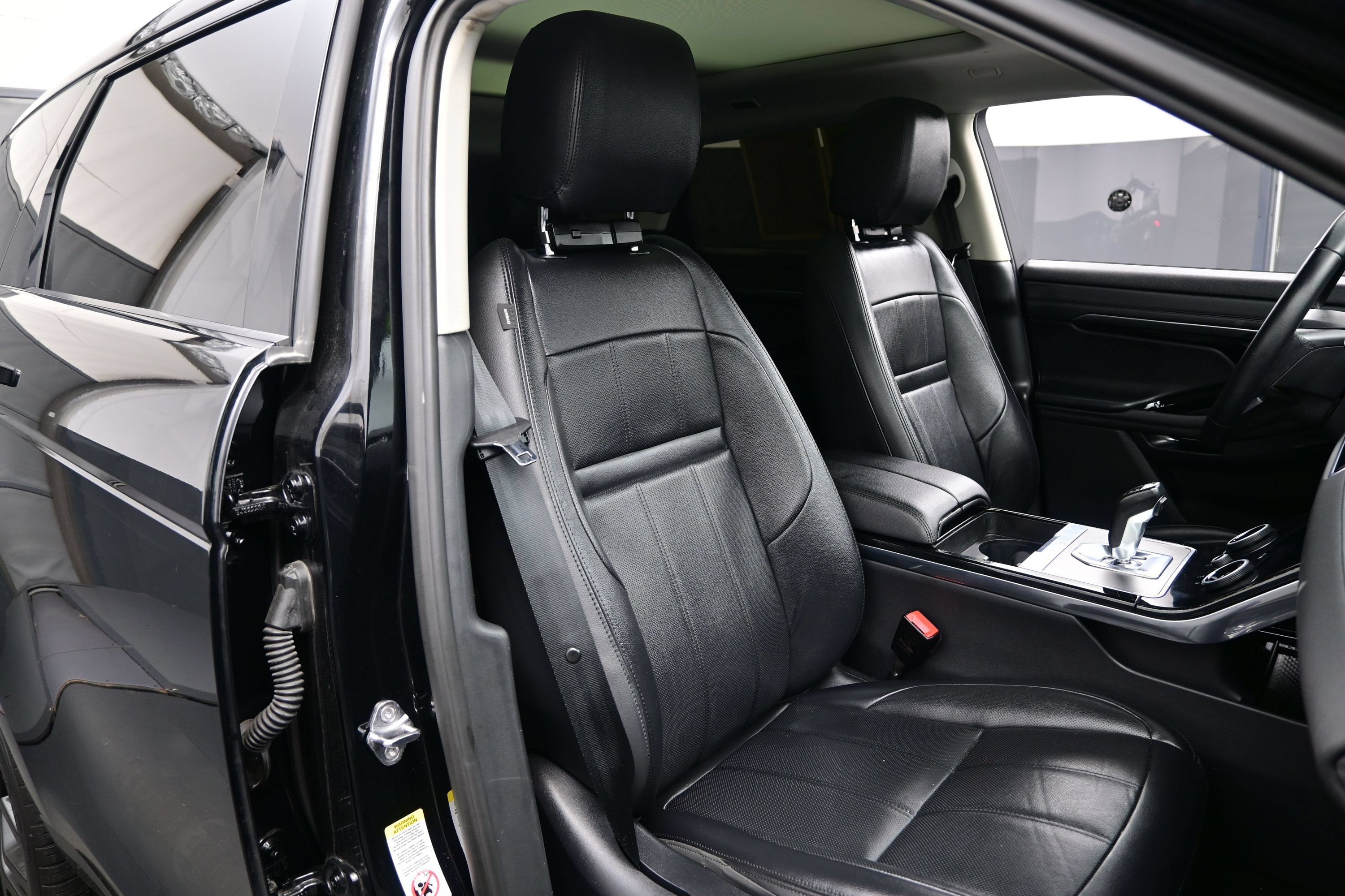Used 2023 Land Rover Range Rover Evoque SE AWD/4WD image 14