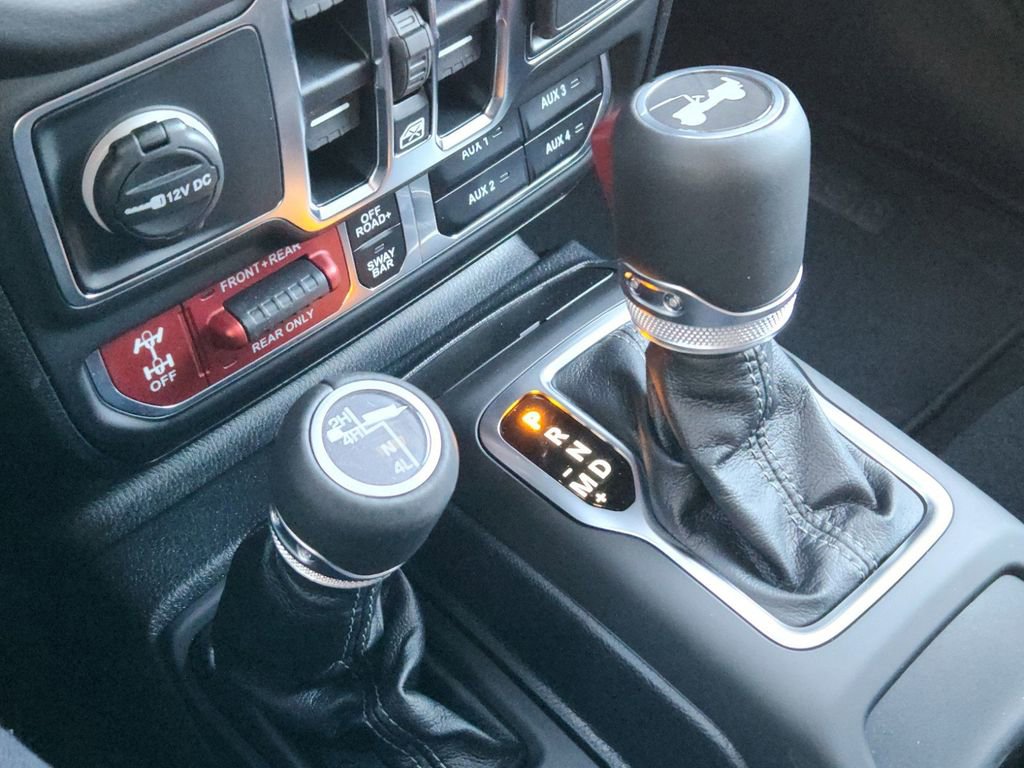 New 2025 Jeep Wrangler Unlimited Rubicon w/ Safety Group AWD/4WD image 19