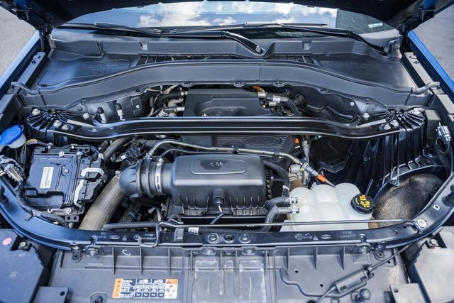 Used 2020 Ford Explorer Limited image 25