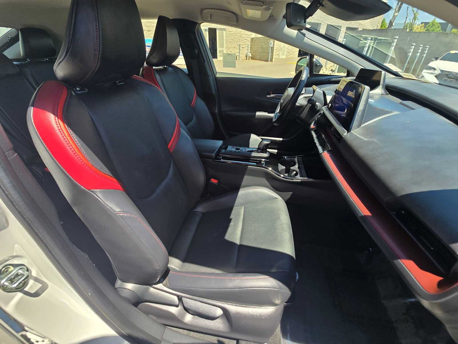 Used 2023 Toyota Prius Prime FWD image 10