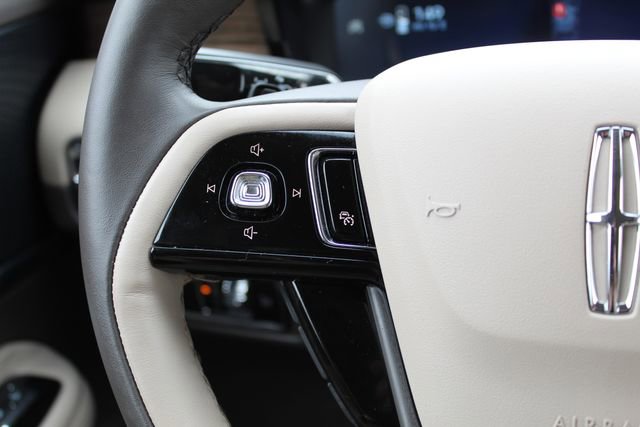 Certified 2024 Lincoln Corsair Reserve w/ Equipment Group 201A AWD/4WD image 17