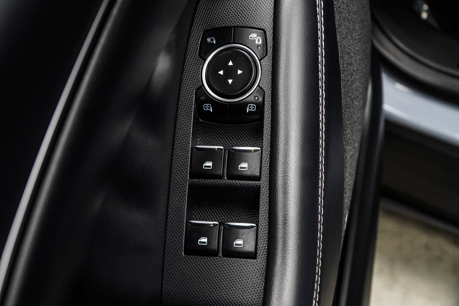 Used 2024 Ford Mustang Mach-E Premium RWD image 33