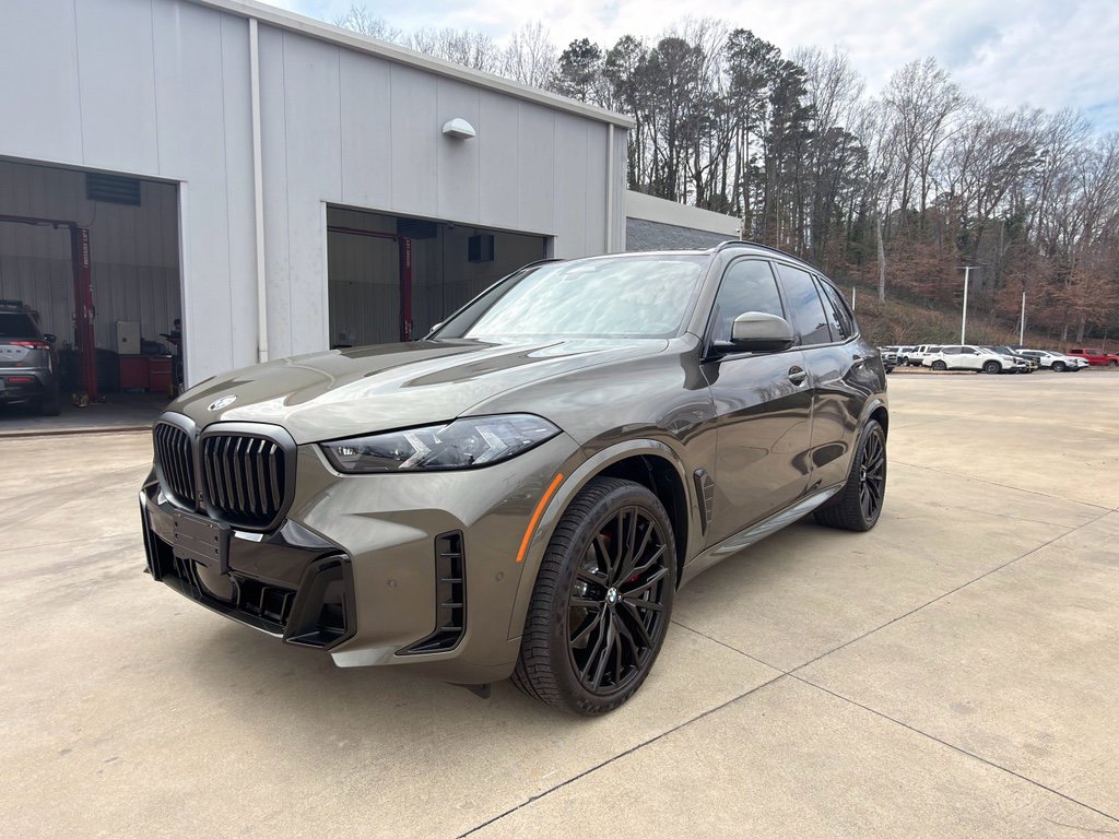 Used 2026 BMW X5 sDrive40i w/ M Sport Package image 7
