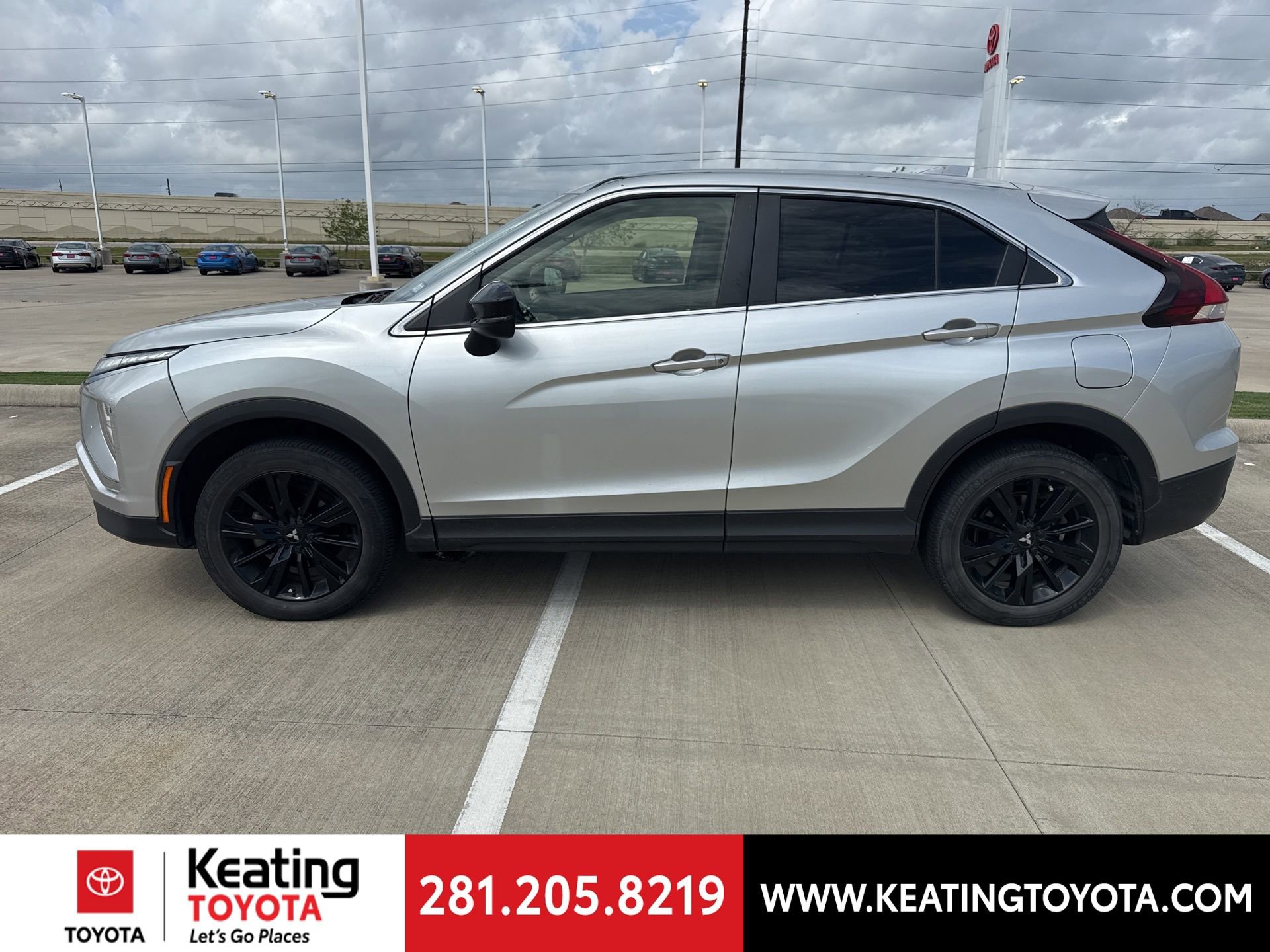 Used 2023 Mitsubishi Eclipse Cross LE AWD/4WD image 4
