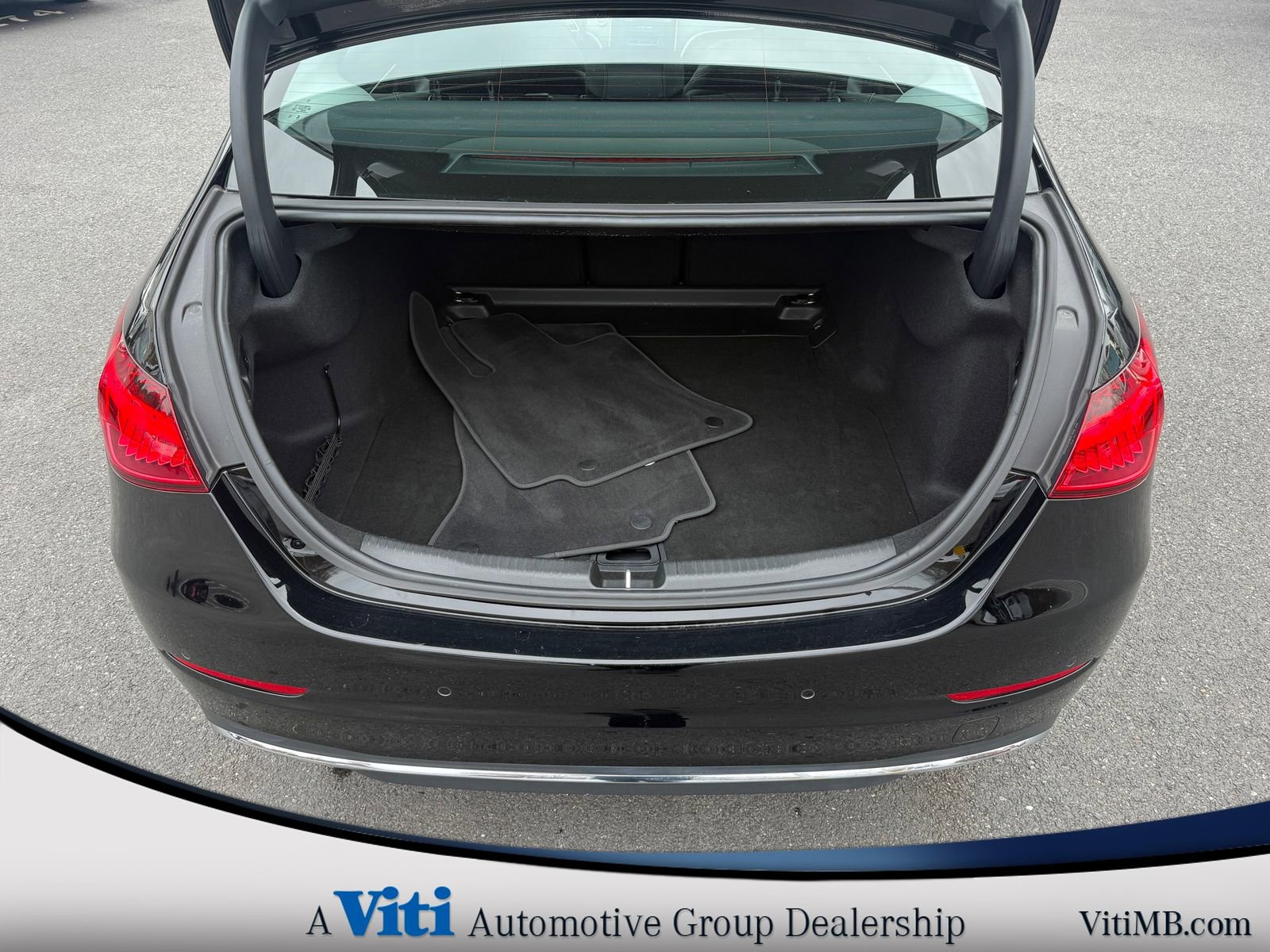 Certified 2025 Mercedes-Benz C 300 4MATIC Sedan image 24