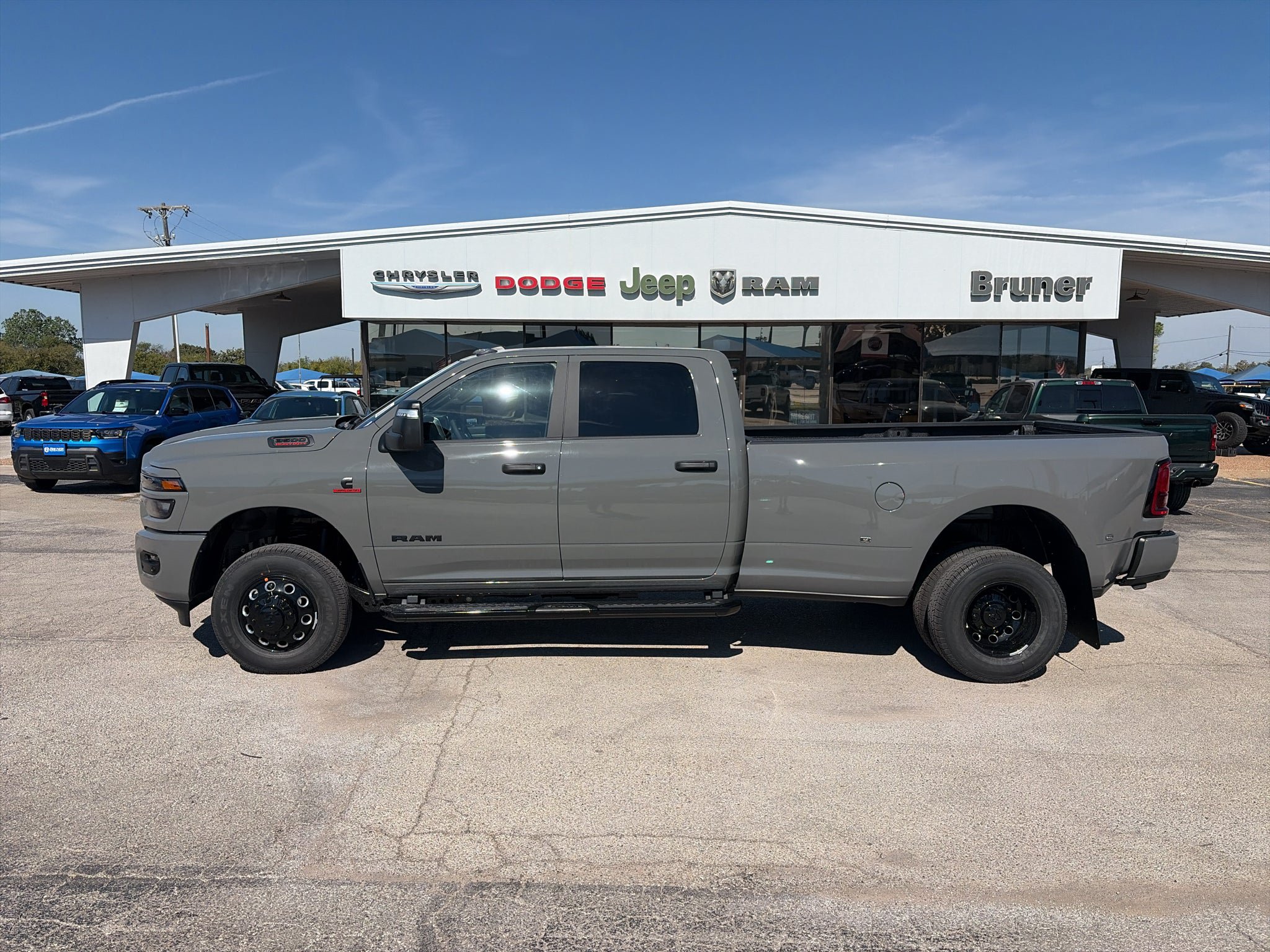 New 2027 RAM 3500 Lone Star AWD/4WD image 8
