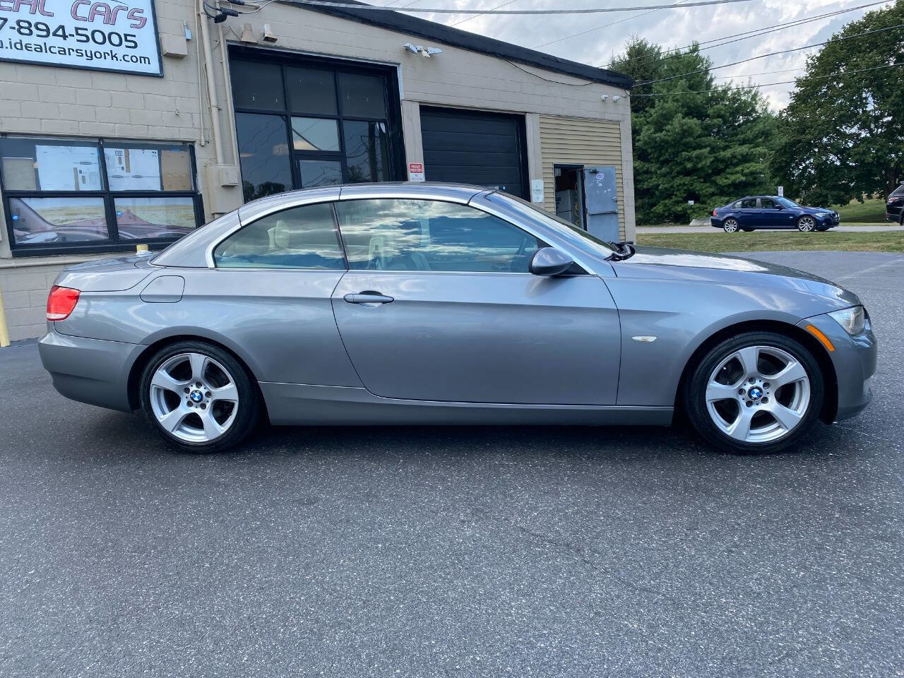 Used 2009 BMW 328i Convertible image 10