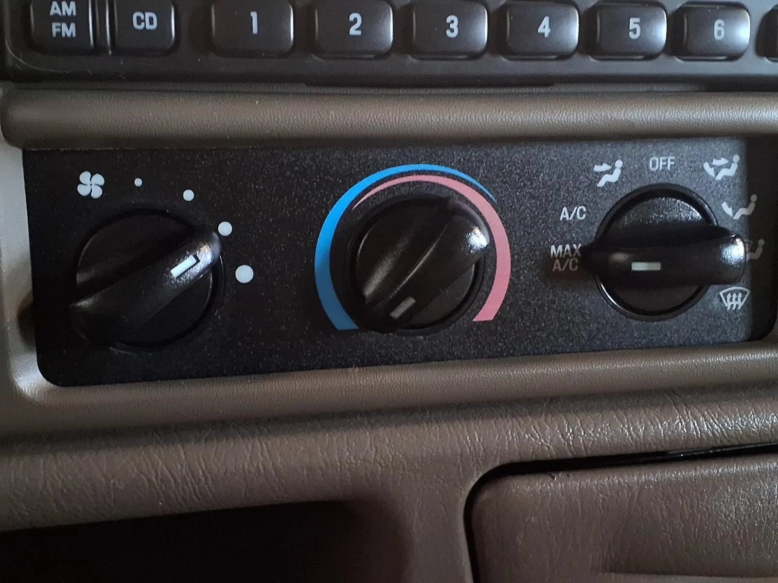 Used 2003 Ford F350 2WD Crew Cab DRW Super Duty image 20