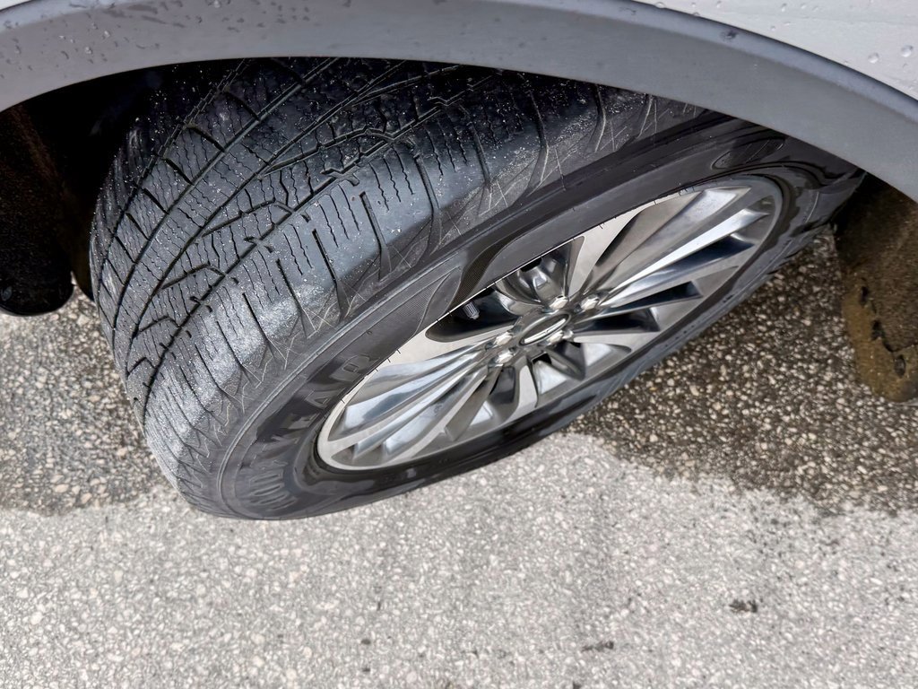 Used 2021 Lincoln Nautilus FWD w/ Equipment Group 101A image 27