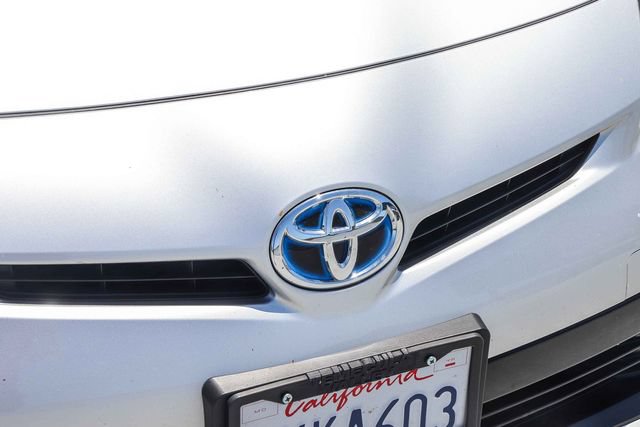 Used 2015 Toyota Prius Three w/ Preferred Accessory Package FWD image 13