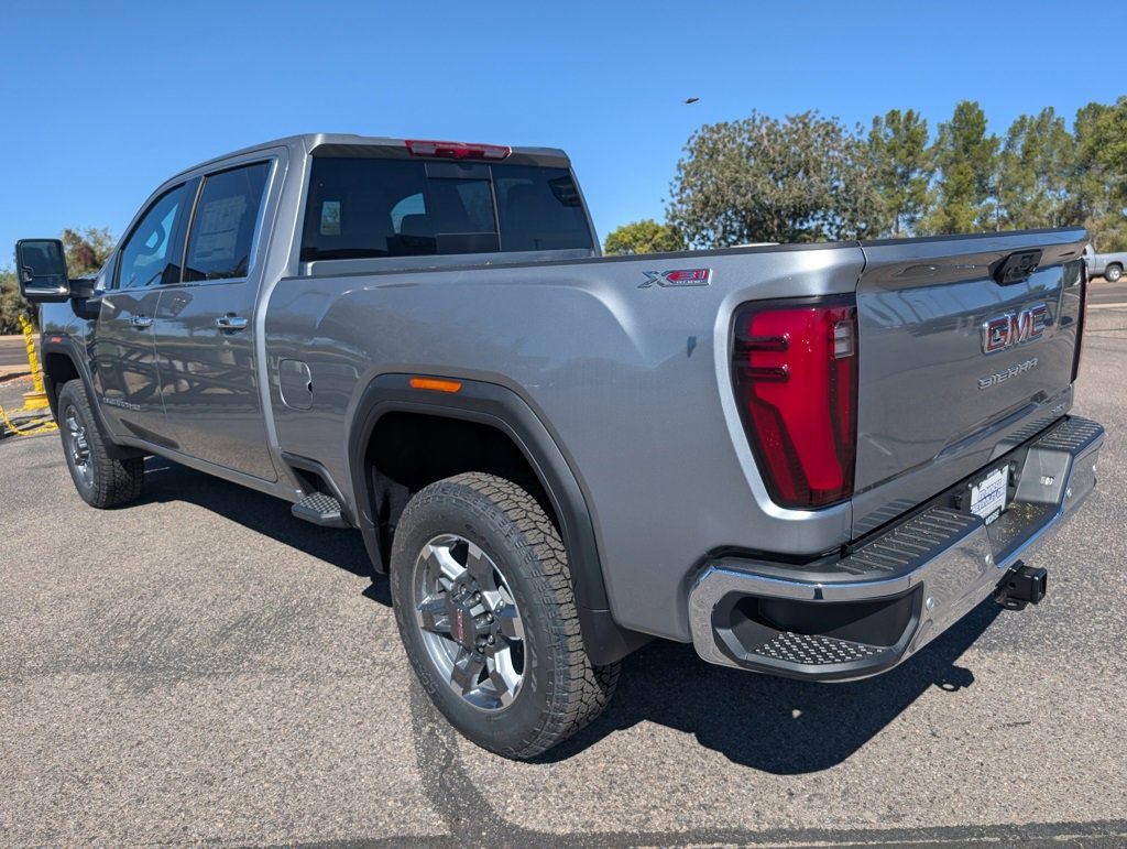 New 2026 GMC Sierra 2500 SLT image 3