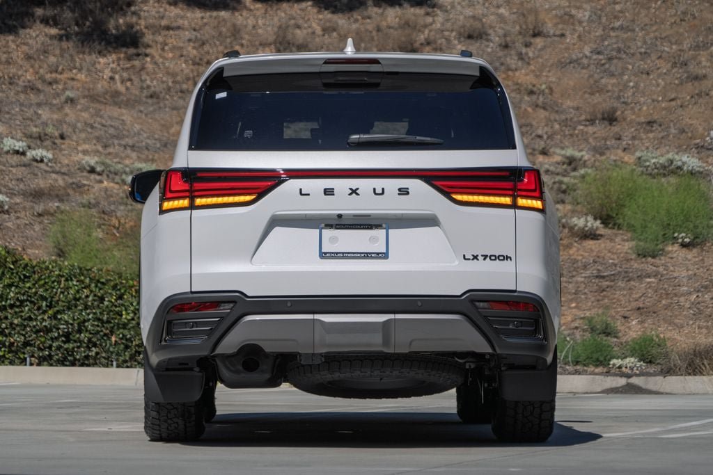 New 2026 Lexus LX 700h Luxury w/ Appearance Package AWD/4WD image 10