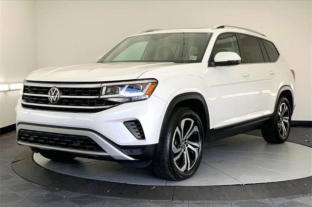 Certified 2023 Volkswagen Atlas SEL image 2
