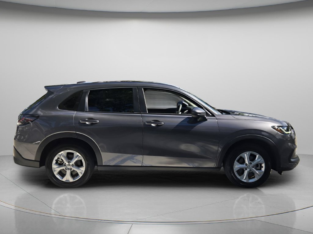 Certified 2025 Honda HR-V LX image 3