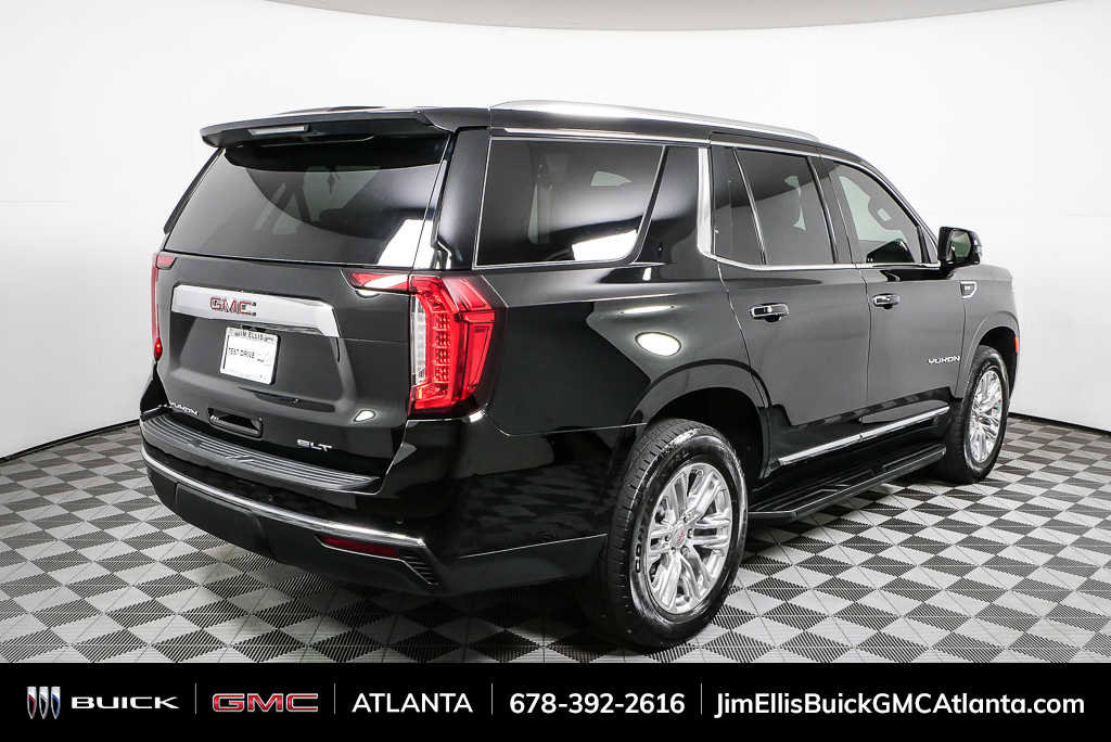 Used 2021 GMC Yukon SLT w/ SLT Premium Package image 3