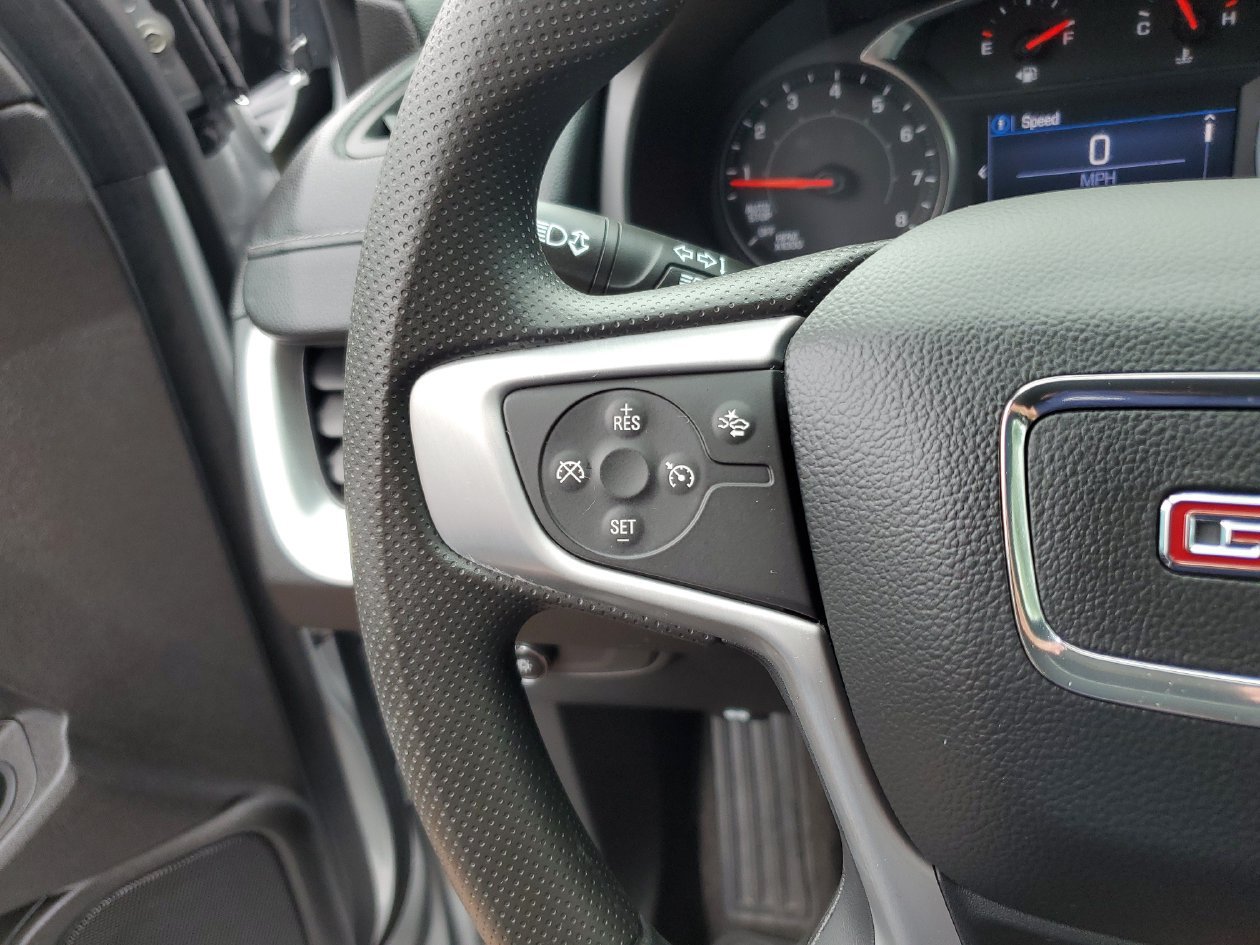 Used 2022 GMC Terrain SLE w/ Driver Convenience Package FWD image 27