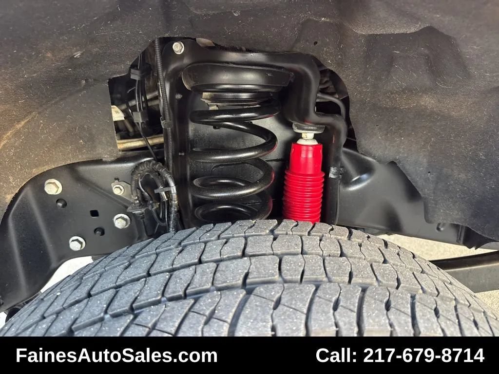 Used 2017 Ford F350 Lariat w/ FX4 Off-Road Package AWD/4WD image 38