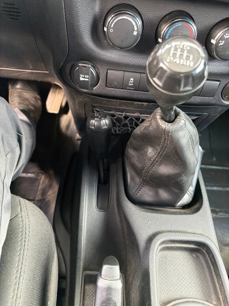 Used 2017 Jeep Wrangler Sport AWD/4WD image 20