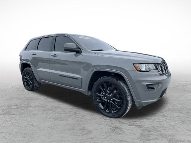 Used 2021 Jeep Grand Cherokee Laredo X image 3