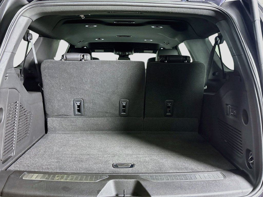 Certified 2023 Chevrolet Suburban Premier AWD/4WD image 30