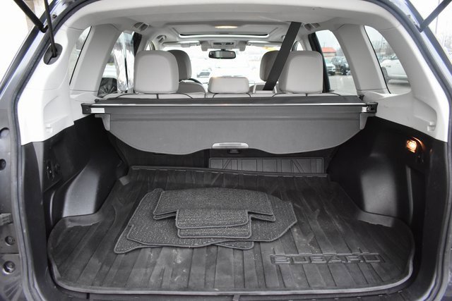Used 2015 Subaru Forester 2.5i Touring w/ Eyesight & Navigation System image 36