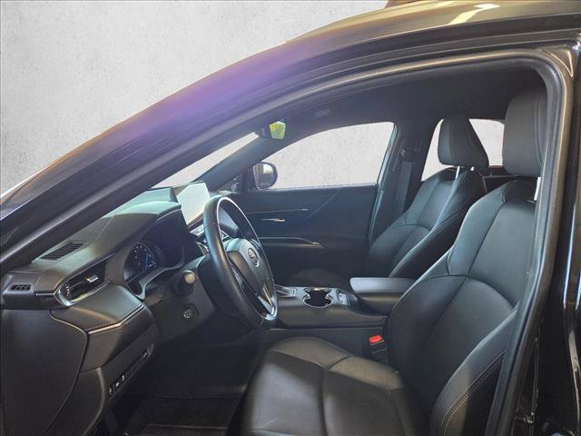 Used 2024 Toyota Venza XLE AWD/4WD image 10