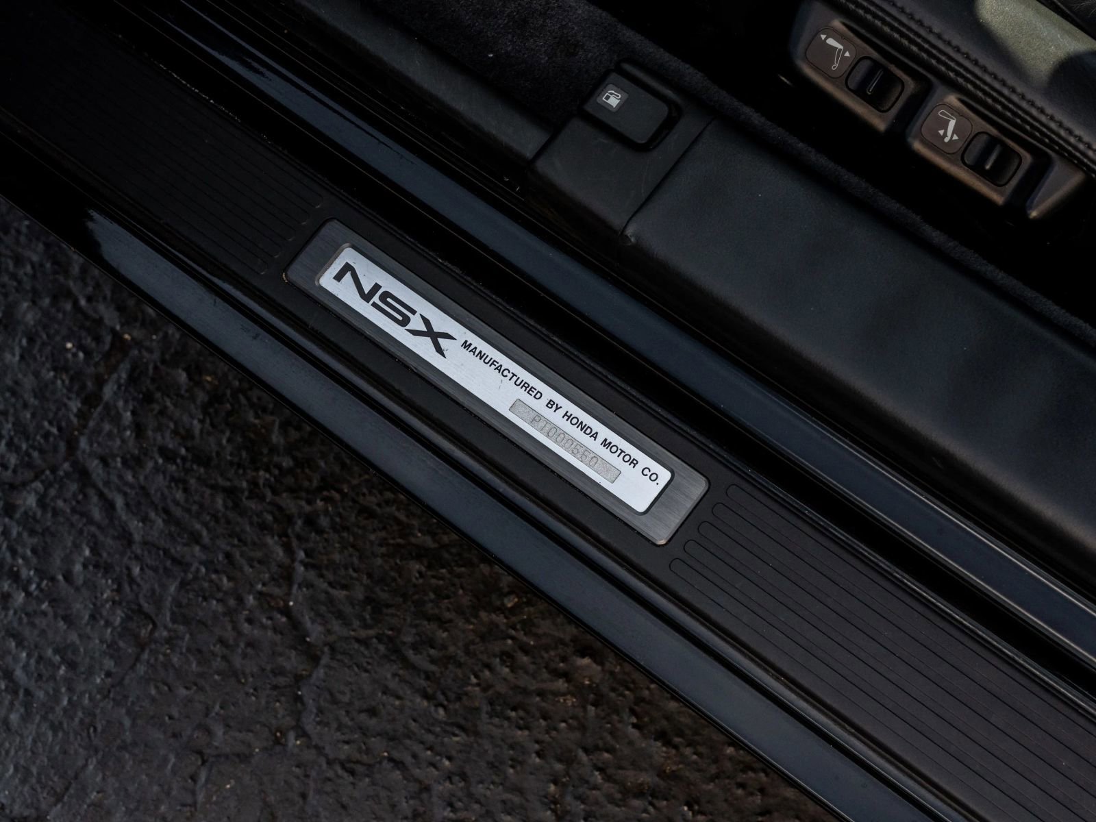 Used 1993 Acura NSX RWD image 23