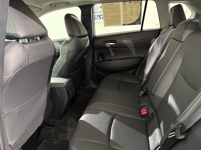 Used 2023 Toyota Corolla Cross XLE image 20