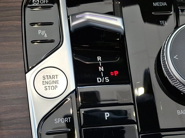 Certified 2024 BMW X5 xDrive40i w/ Premium Package image 15