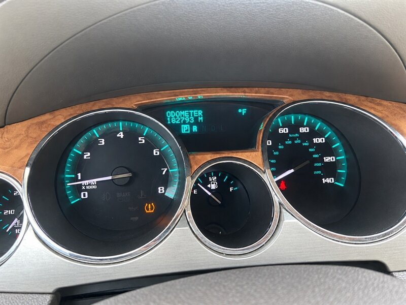 Used 2010 Buick Enclave CXL w/ Trailering Provision Package AWD/4WD image 15
