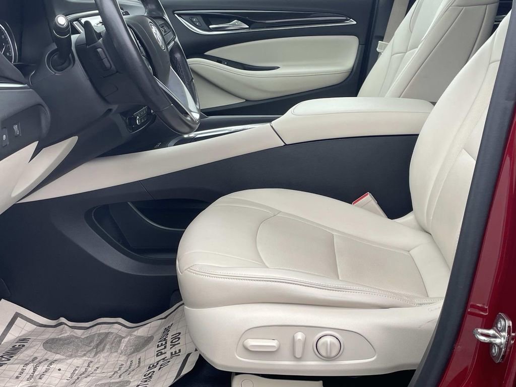 Used 2022 Buick Enclave Essence w/ Experience Buick Package image 20