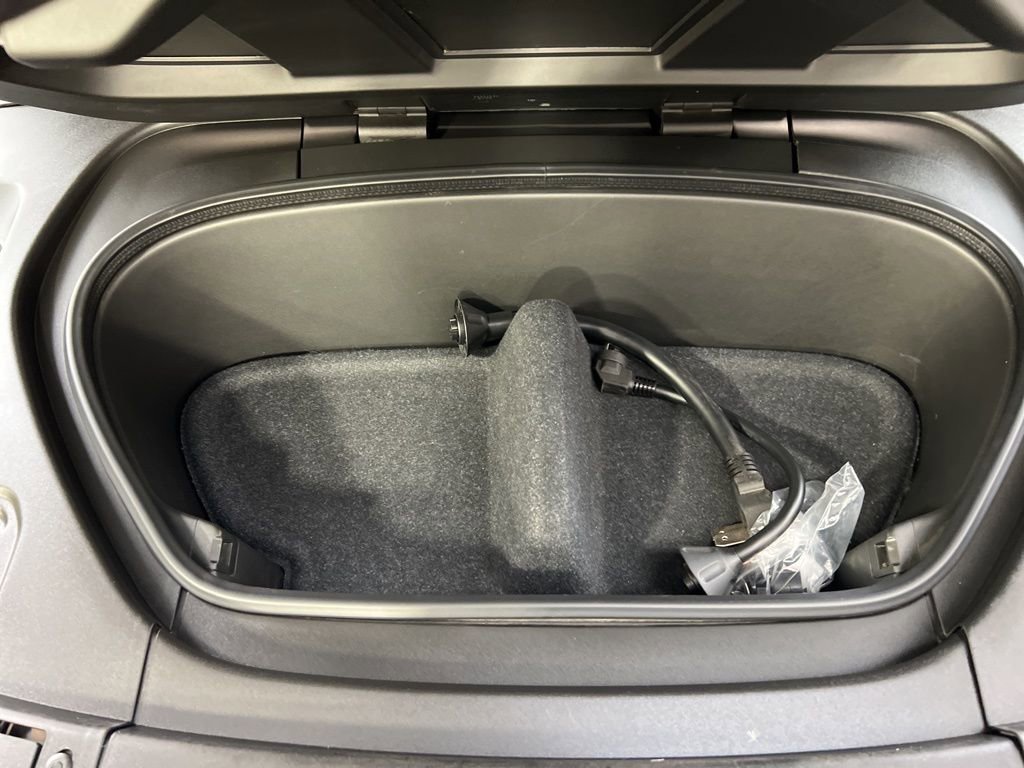 Used 2023 Volvo XC40 Recharge Ultimate w/ Protection Package Premier image 34