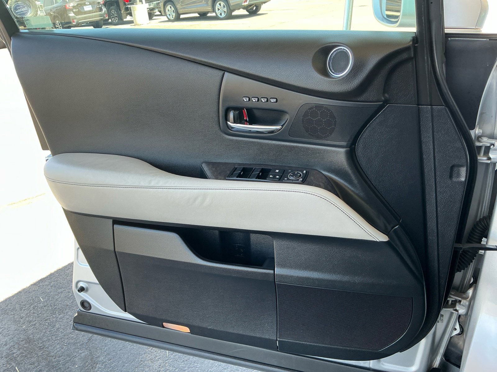 Used 2015 Lexus RX 450h FWD image 13