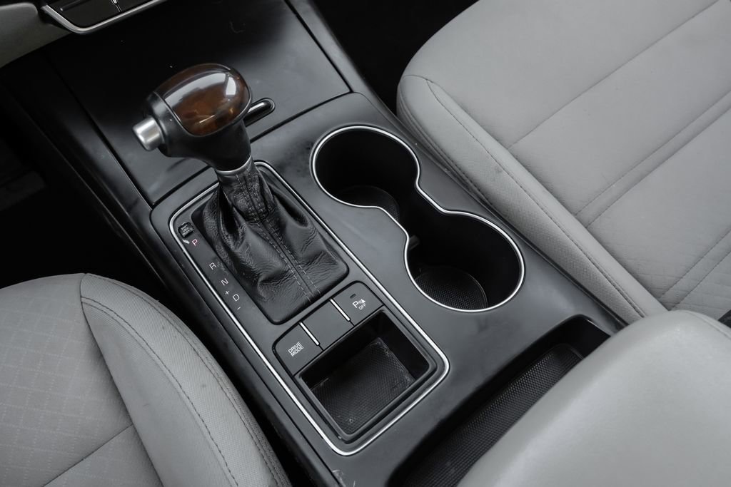 Used 2017 Kia Sorento LX w/ LX Convenience Package image 26