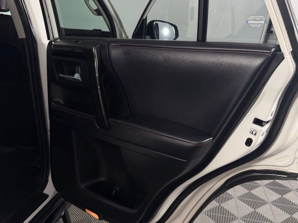 Used 2019 Toyota 4Runner TRD Off-Road Premium AWD/4WD image 30